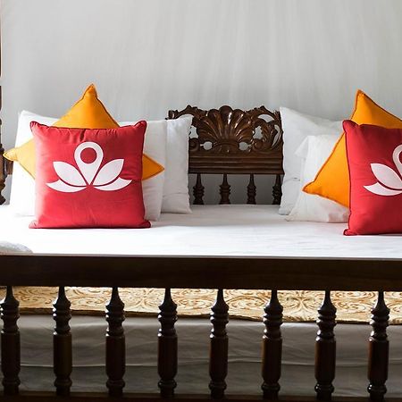 Dew Grand Regency Appartement Bataduwa Buitenkant foto