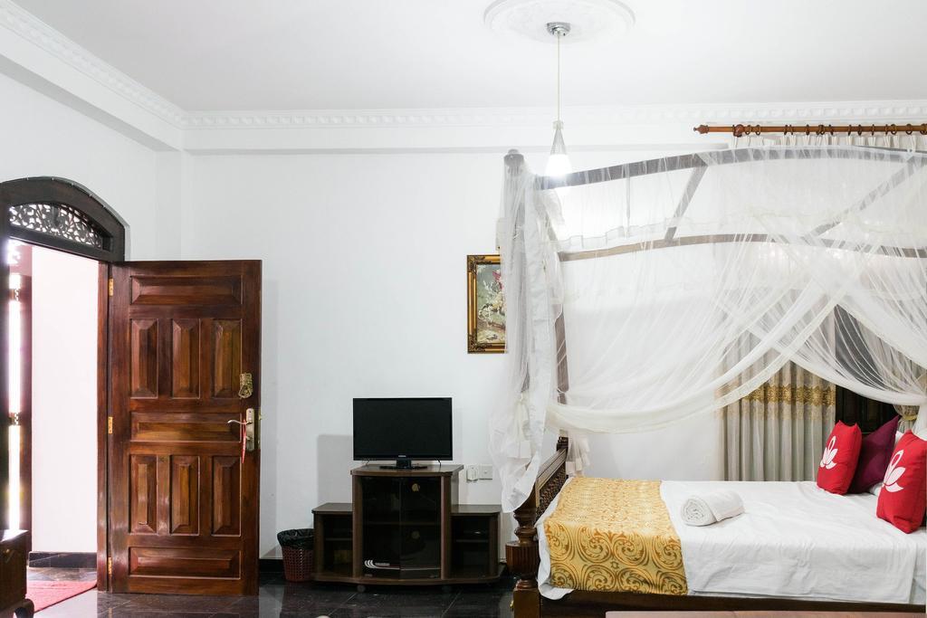 Dew Grand Regency Appartement Bataduwa Buitenkant foto